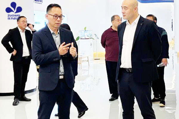 柳州市社会福利院组织干部职工莅临作为科技，AI技术赋能养老服务升级