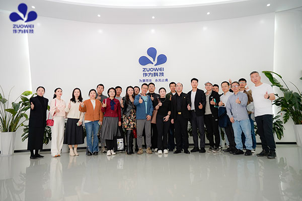 长江商学院硬科技×AI班校友莅临作为科技,解码AI+智慧养老新未来 长江商学院硬科技×AI班校友莅临作为科技,解码AI+智慧养老新未来