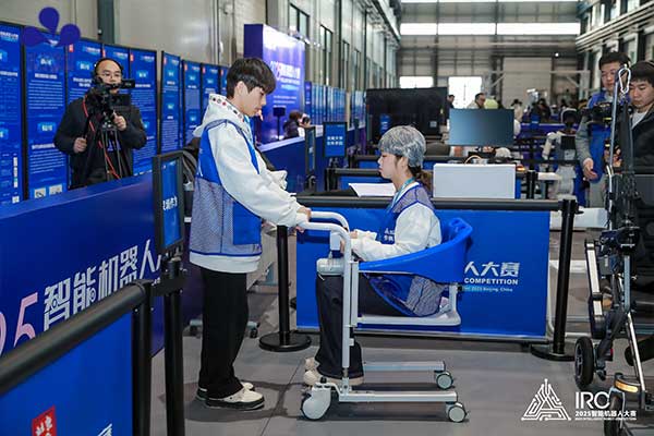 产教融合结硕果丨作为科技携长沙民政职业技术学院斩获2025智能机器人大赛大奖